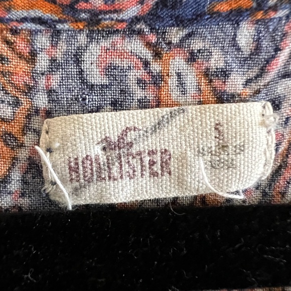 Hollister Boho Paisley Print Short Sleeve Blouse (blue/orange) Size small - Picture 4 of 4